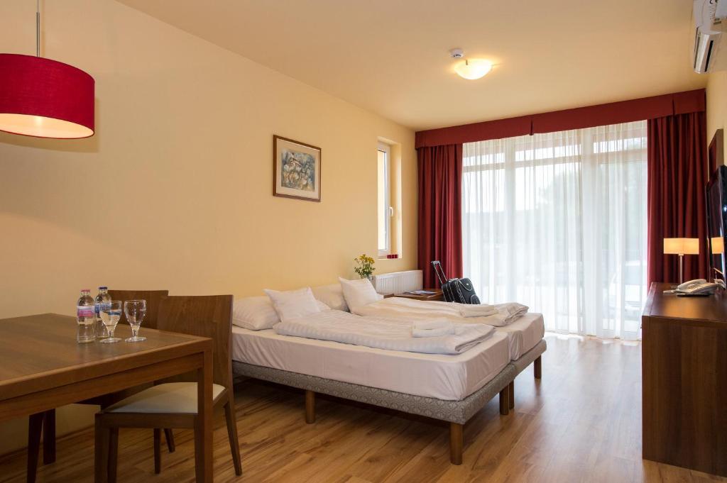 Kehida Family Resort Kehidakustány Habitación foto